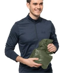 Jack Wolfskin Herren Daunenweste PACK & GO -Sportbekleidung engelhorn Jack Wolfskin Herren Daunenweste PACK GO Detailansicht 08 V1076953A v1