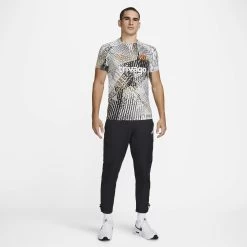 Nike Chelsea FC Fußballtrikot PRE-MATCH -Sportbekleidung engelhorn Nike Chelsea FC Fussballtrikot PRE MATCH Detailansicht 05 V1076165P v1