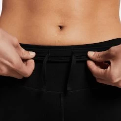 Nike Damen Lauftights Kurz DRI-FIT AIR 7" BIKER SHORT -Sportbekleidung engelhorn Nike Damen Lauftights kurz DRI FIT AIR 7 BIKER SHORT Detailansicht 08 V1079566C v1