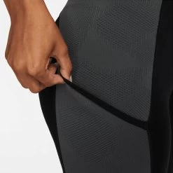 Nike Damen Leggings -Sportbekleidung engelhorn Nike Damen Leggings Detailansicht 09 V1079273D v1