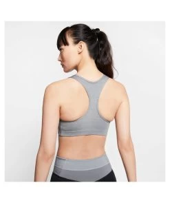 Nike Damen Sport-BH SWOOSH -Sportbekleidung engelhorn Nike Damen Sport BH SWOOSH Detailansicht 07 V1066533G v1