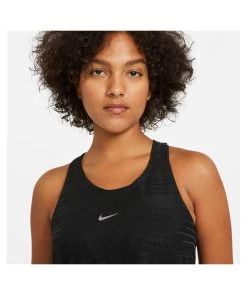 Nike Damen Trainingstop PRO TANK -Sportbekleidung engelhorn Nike Damen Trainingstop PRO TANK Detailansicht 08 V1069685Q v1