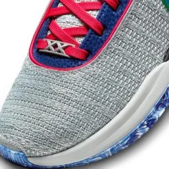 Nike Herren Basketballschuhe LEBRON 20 TRINITY 19 Nike Herren Basketballschuhe LEBRON 20 TRINITY -Sportbekleidung engelhorn Nike Herren Basketballschuhe LEBRON 20 TRINITY Detailansicht 06 V1078373G v1