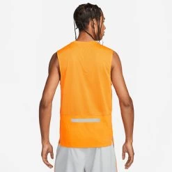 Nike Herren Laufshirt DRI-FIT RISE 365 TANK -Sportbekleidung engelhorn Nike Herren Laufshirt DRI FIT RISE 365 TANK Detailansicht 06 V1079568J v1
