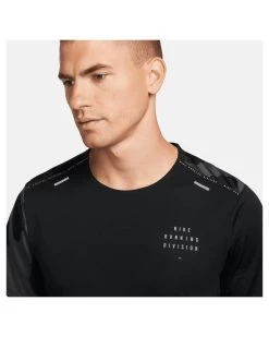 Nike Herren Laufshirt RUN DIVISION RISE 365 -Sportbekleidung engelhorn Nike Herren Laufshirt RUN DIVISION RISE 365 Detailansicht 08 V1076599R v1