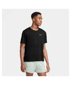 Nike Herren Laufsport T-Shirt DRI-FIT MILER -Sportbekleidung engelhorn Nike Herren Laufsport T Shirt DRI FIT MILER Detailansicht 02 V1068476W v1