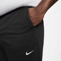 Nike Herren Sporthose DRI-FIT -Sportbekleidung engelhorn Nike Herren Sporthose DRI FIT Detailansicht 08 V1078797B v1