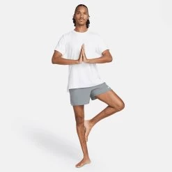 Nike Herren Sportshorts DRI-FIT CHALLENGER 5'' -Sportbekleidung engelhorn Nike Herren Sportshorts DRI FIT CHALLENGER 5 Detailansicht 05 V1078801O v1