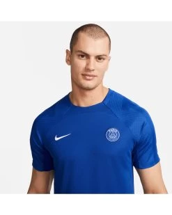 Nike Herren Trainingstrikot STRIKE PARIS SAINT-GERMAIN 15 Nike Herren Trainingstrikot STRIKE PARIS SAINT-GERMAIN -Sportbekleidung engelhorn Nike Herren Trainingstrikot STRIKE PARIS SAINT GERMAIN Detailansicht 08 V1076168D v1