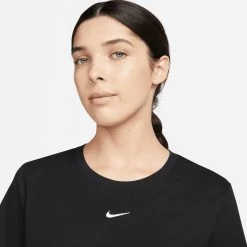 Nike Sportswear Damen T-Shirt ESSENTIAL CREW -Sportbekleidung engelhorn Nike Sportswear Damen T Shirt ESSENTIAL CREW Detailansicht 08 V1079345P v1