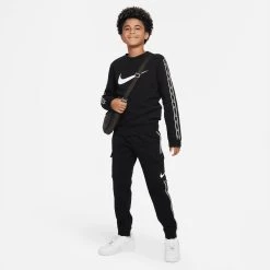 Nike Sportswear Jungen Cargo-Sweathose REPEAT -Sportbekleidung engelhorn Nike Sportswear Jungen Cargo Sweathose REPEAT Detailansicht 05 V1081387Y v1