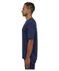 Patagonia Herren T-Shirt P-6 LOGO RESPONSIBLE TEE -Sportbekleidung engelhorn Patagonia Herren T Shirt P 6 LOGO RESPONSIBLE TEE Detailansicht 07 V1071574Z v1