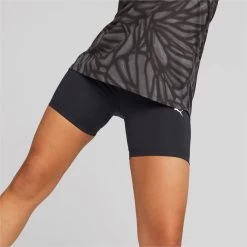 Puma Damen Trainingtights Kurz TRAIN FAVORITE PUMA 5" BIKER SHORT -Sportbekleidung engelhorn Puma Damen Trainingtights kurz TRAIN FAVORITE PUMA 5 BIKER SHORT Detailansicht 05 V1078809L v1
