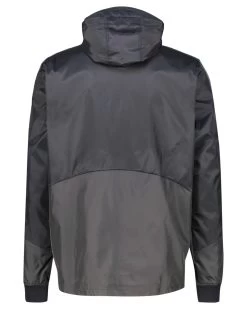 Under Armour Herren Windjacke LEGACY WINDBREAKER-BLK -Sportbekleidung engelhorn Under Armour Herren Windjacke LEGACY WINDBREAKER BLK Rueckansicht V1075939R v1