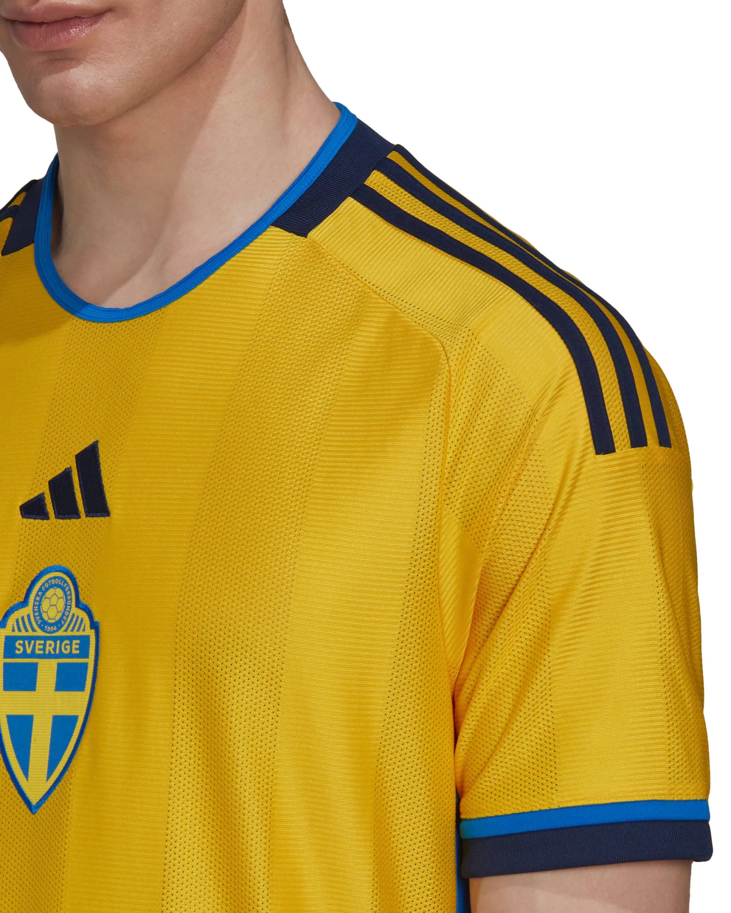 Adidas Performance Fußballtrikot SCHWEDEN WM 22/23 Heimspiel REPLICA 11 Adidas Performance Fußballtrikot SCHWEDEN WM 22/23 Heimspiel REPLICA – Bild 9