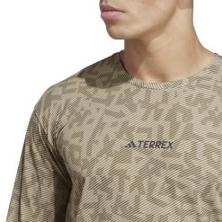 Adidas Performance Herren Laufshirt TRAIL GFX Longsleeve 11 Adidas Performance Herren Laufshirt TRAIL GFX Longsleeve -Sportbekleidung engelhorn adidas Performance Herren Laufshirt TRAIL GFX Longsleeve Detailansicht 08 V1078052G v1