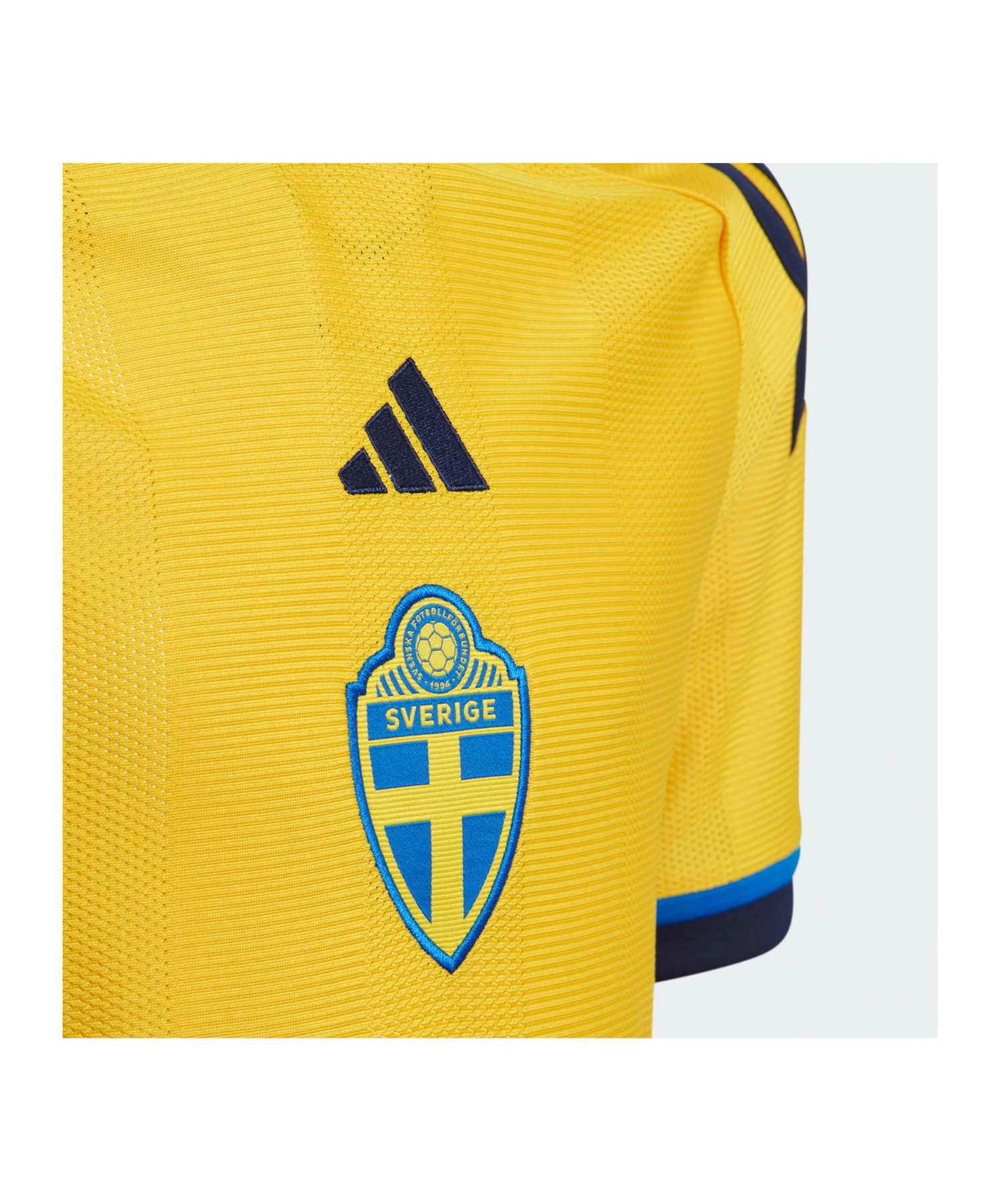 Adidas Performance Fußballtrikot SCHWEDEN WM 22/23 Heimspiel REPLICA 7 Adidas Performance Fußballtrikot SCHWEDEN WM 22/23 Heimspiel REPLICA – Bild 5